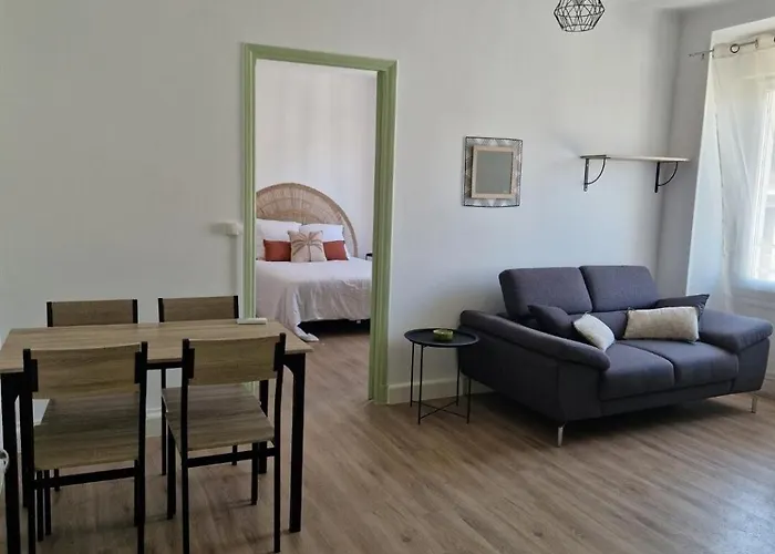 Cos'ales - Beaux T3 Avec Grande Terrasse Centre ليْ